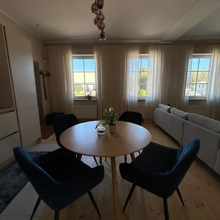 Stella Dobele